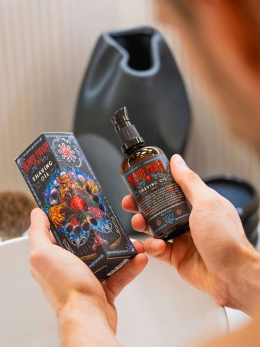 RareCraft-Blood-Moon-shaving-oil-100-ml 4.jpg